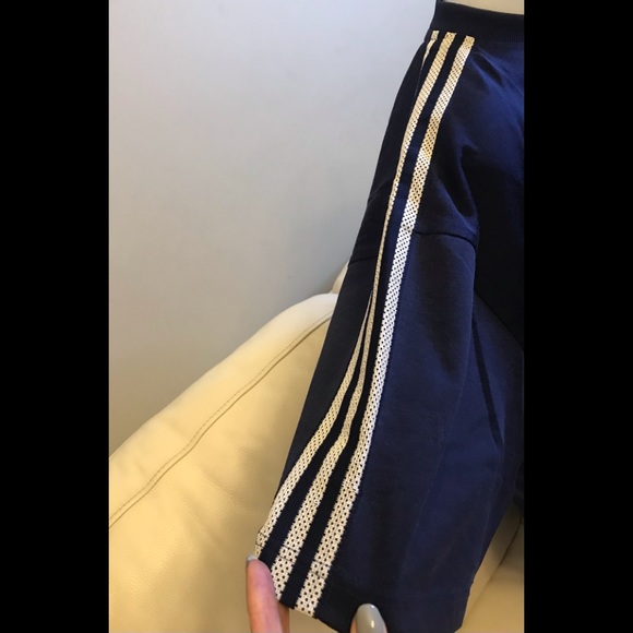 Men’s Adidas Short Sleeve Blue Crew Neck Top - Picture 9 of 9